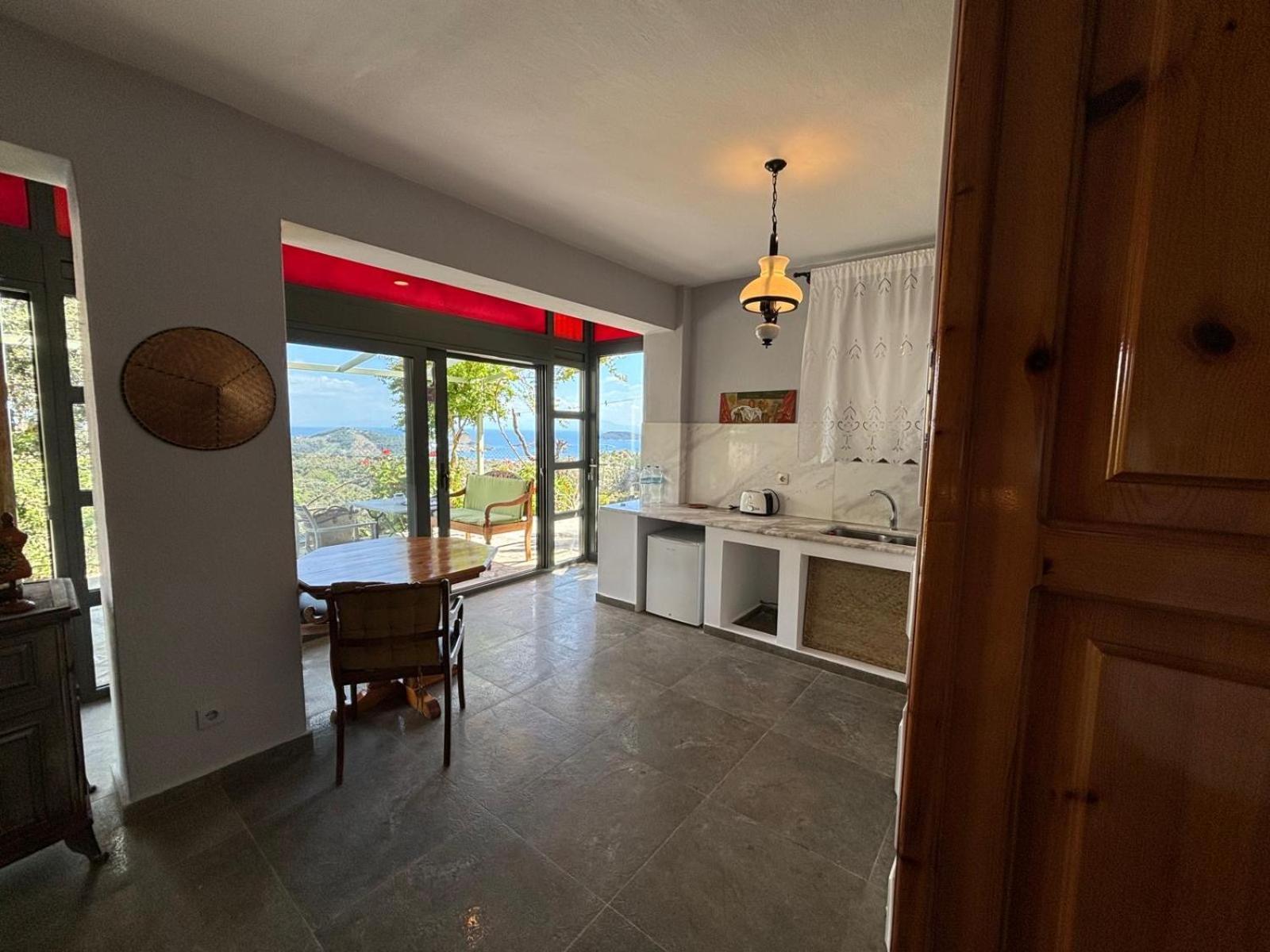 Tierra Villa Skiathos Town Exterior photo
